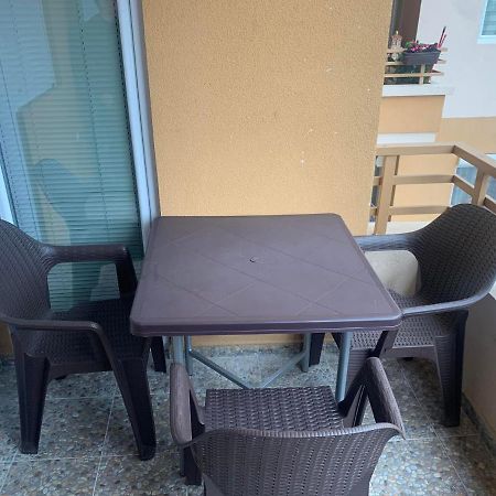 Apartment Trifunovi Kočani Luaran gambar